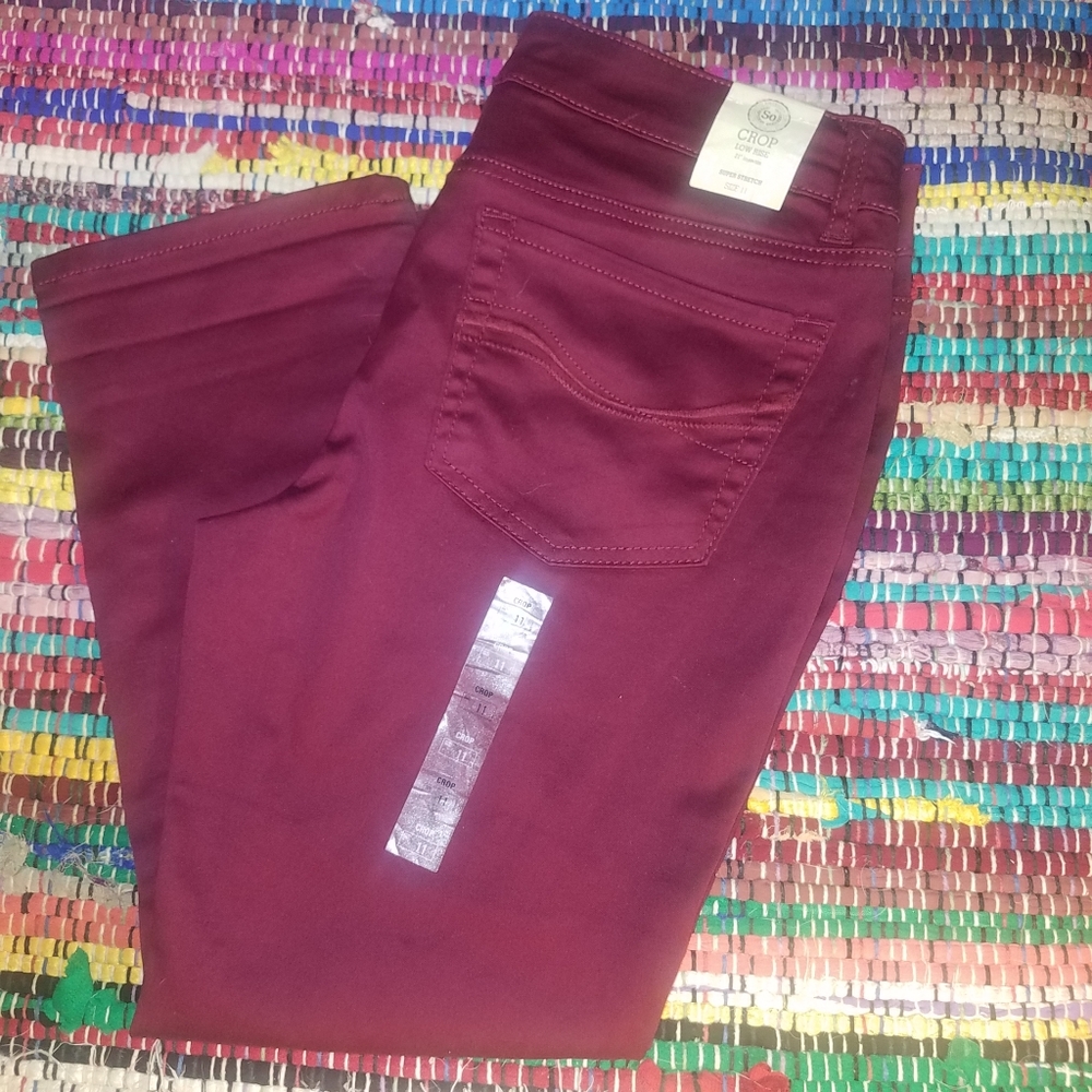 SO Size 11 Maroon Color Denim Crop Pant Jean Capri